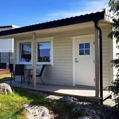 Feriehus Med Sjoutsikt Satra Экстерьер фото